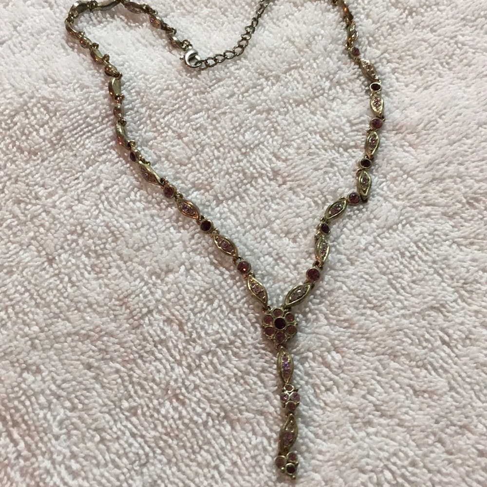 Very festive and sparkly 10 inches necklace